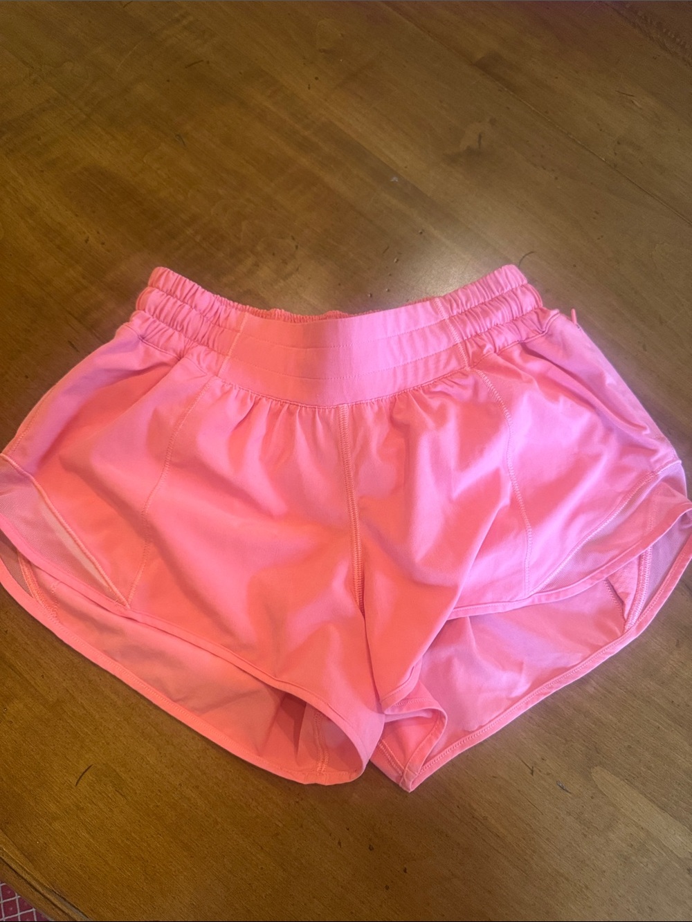 Lululemon pink hotty hot short 2.5 inch